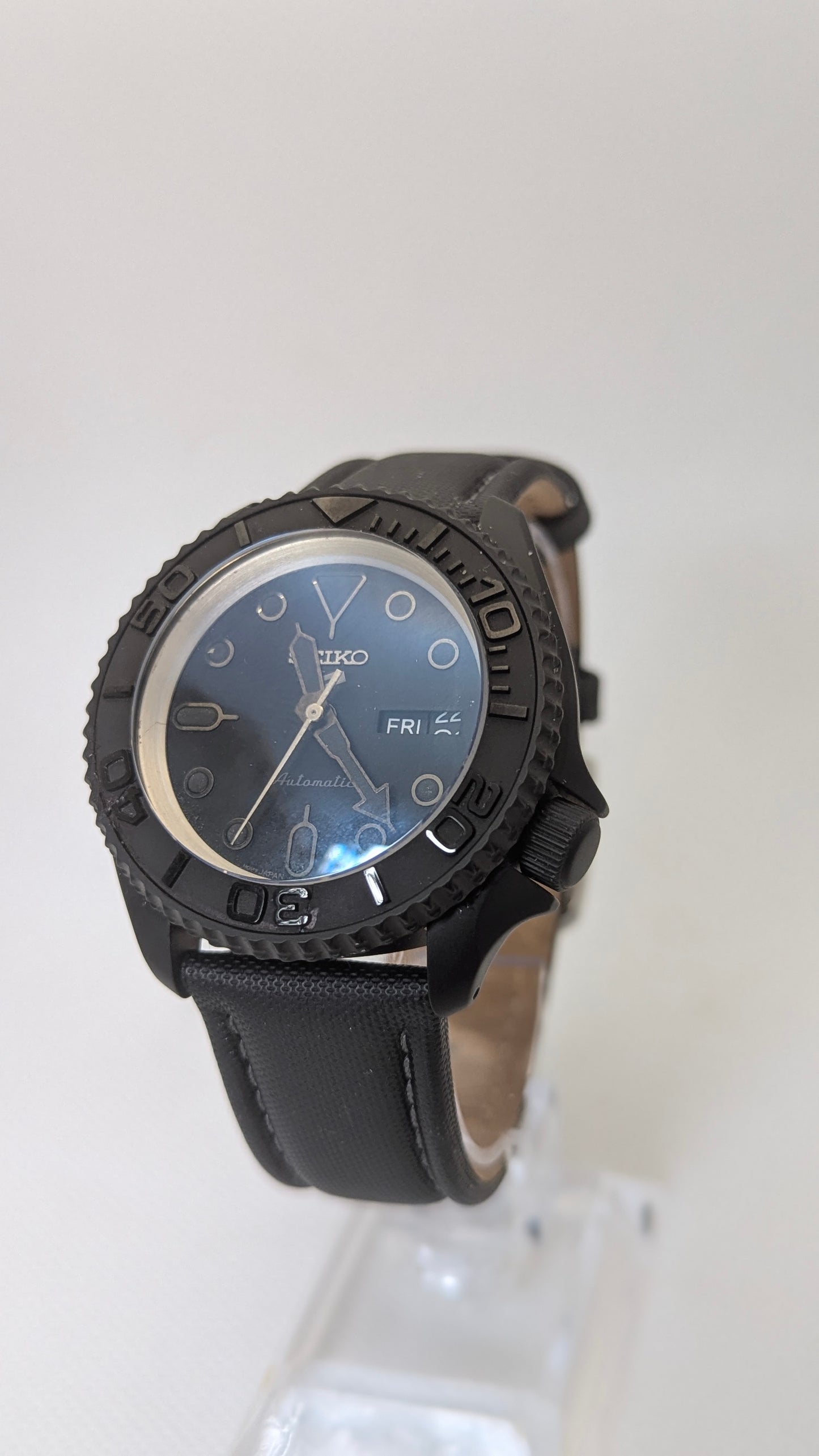 Seiko Mod 02 - Stealth Black